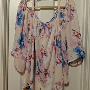 Vince Camuto Off Shoulder Top size 2z